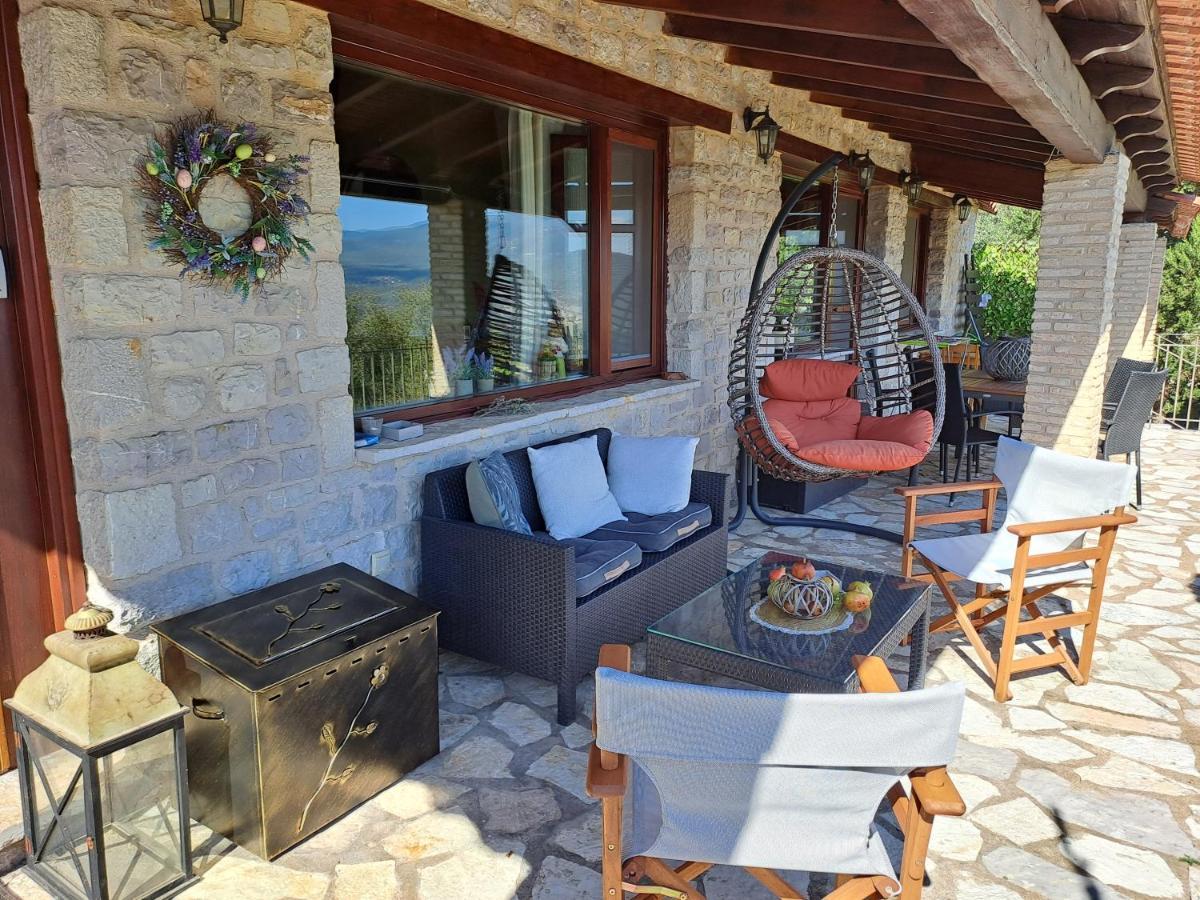 Petra Thea Villa Karitaina Exterior photo