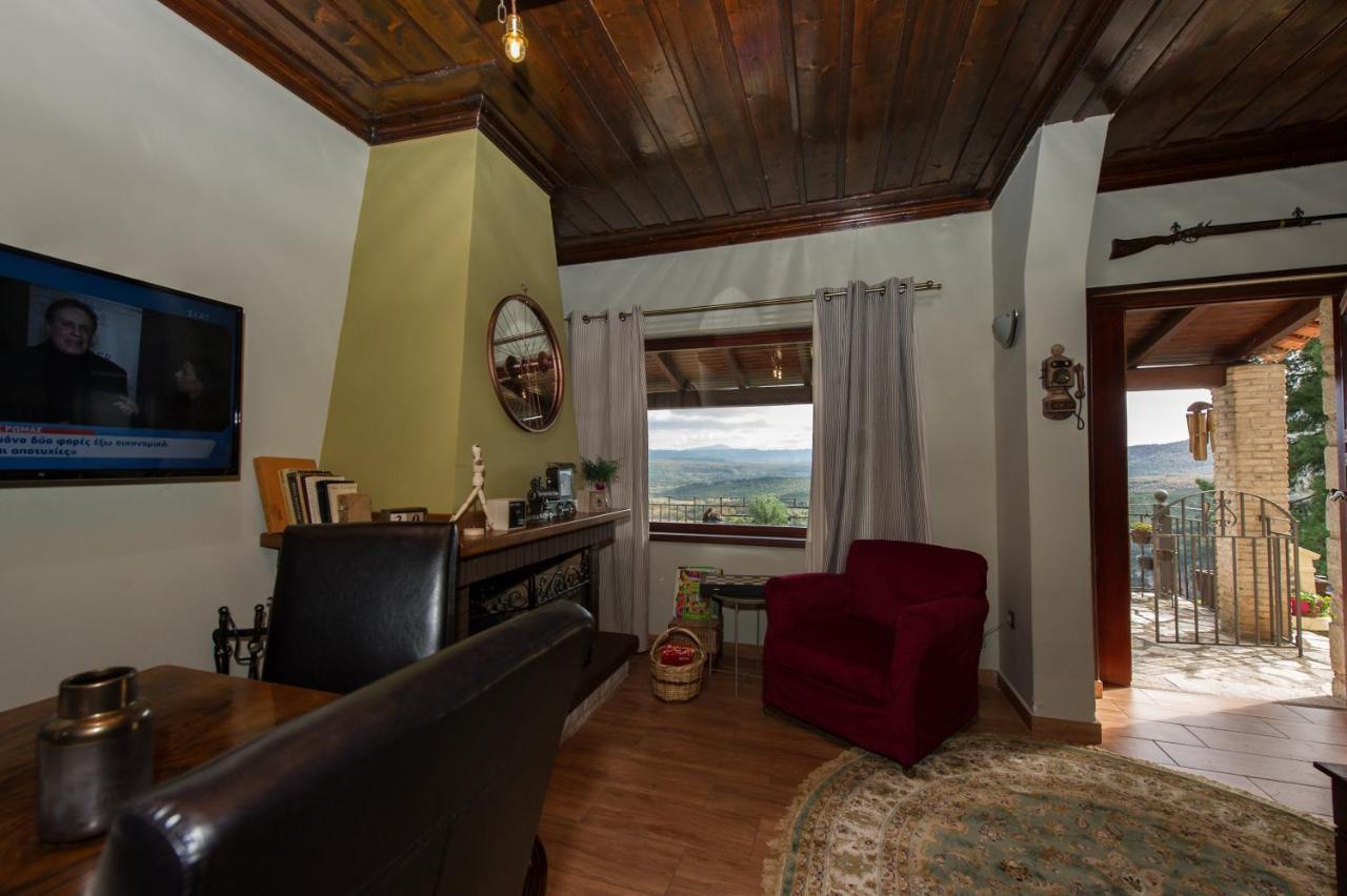 Petra Thea Villa Karitaina Exterior photo
